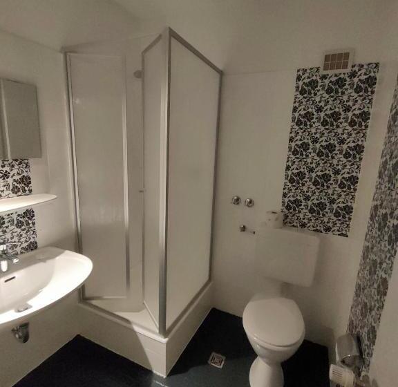 家庭间, Pension Sauerland