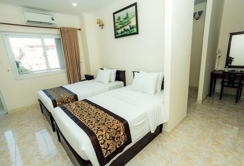 اتاق استاندارد سه نفره, Biet Dien