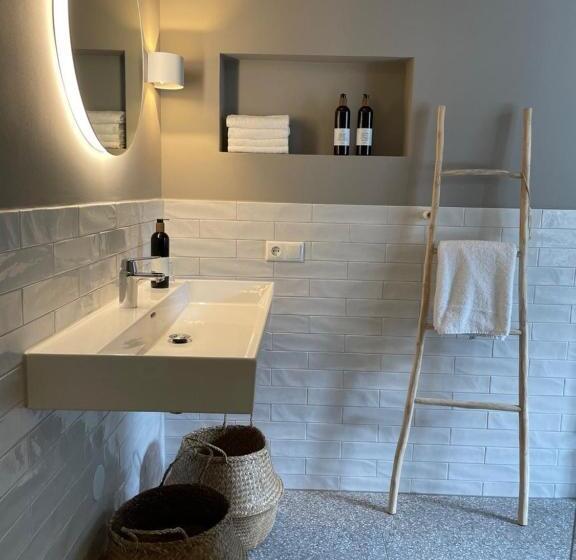 디럭스 룸, Kaserne Boutique