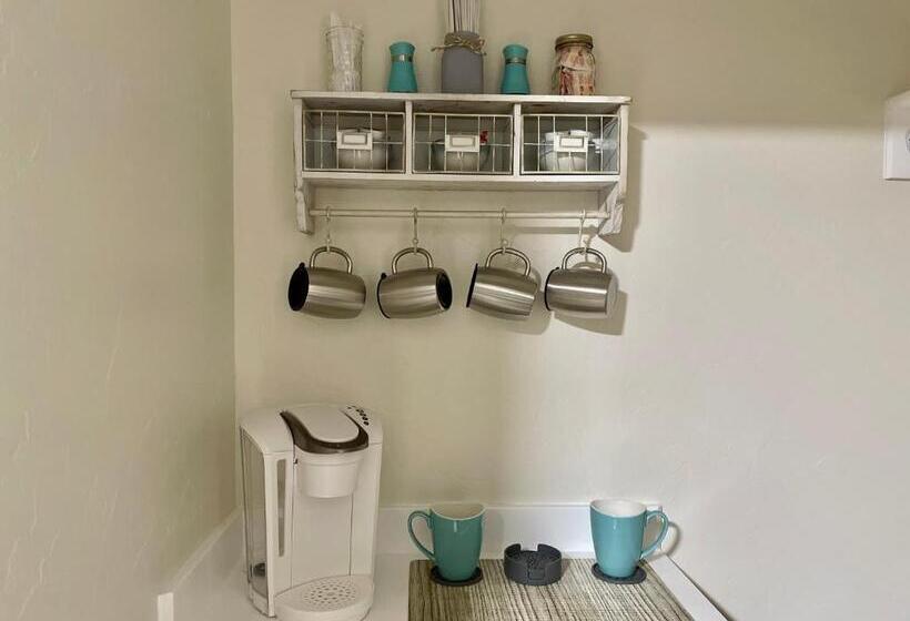 Номер Deluxe, 1,000 Springs Riverhouse