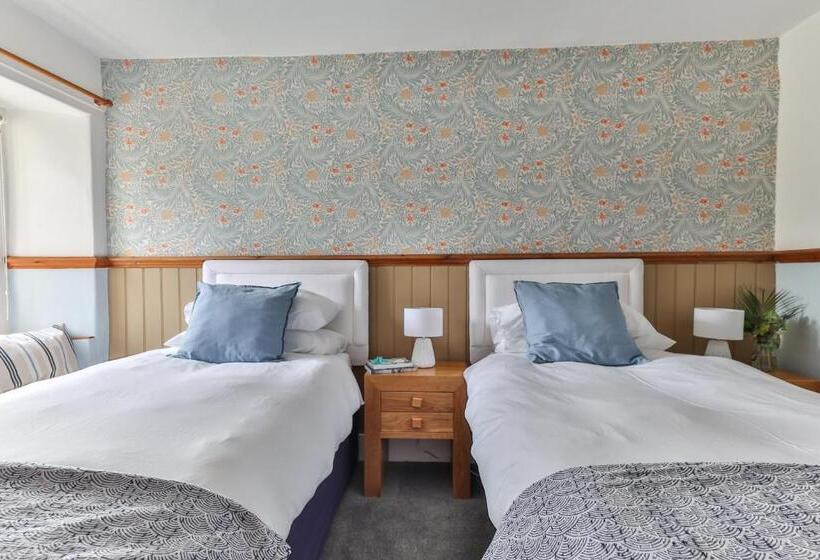 家庭套房, Swallows Nest Bed And Breakfast