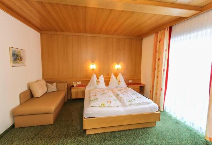 스탠다드 트리플 룸, Alpenhotel Tauernstüberl