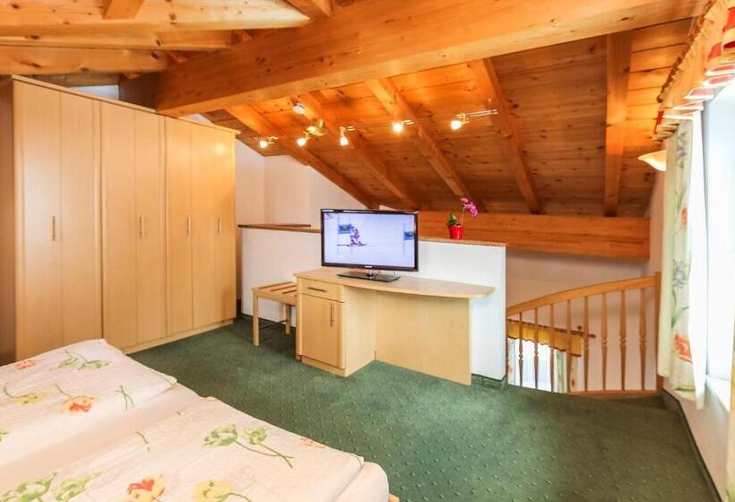Полулюкс с Балконом, Alpenhotel Tauernstüberl