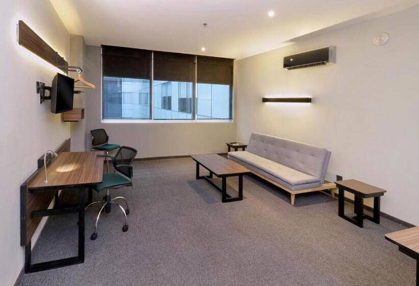 Люкс 2 Спальни, City Express Suites by Marriott Ciudad de México Santa Fe