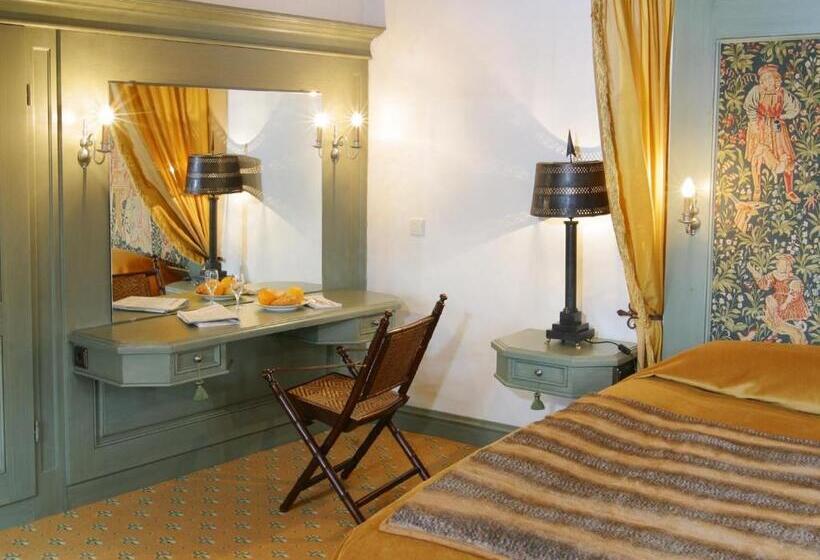 جناح جونيور, Burg Rabenstein