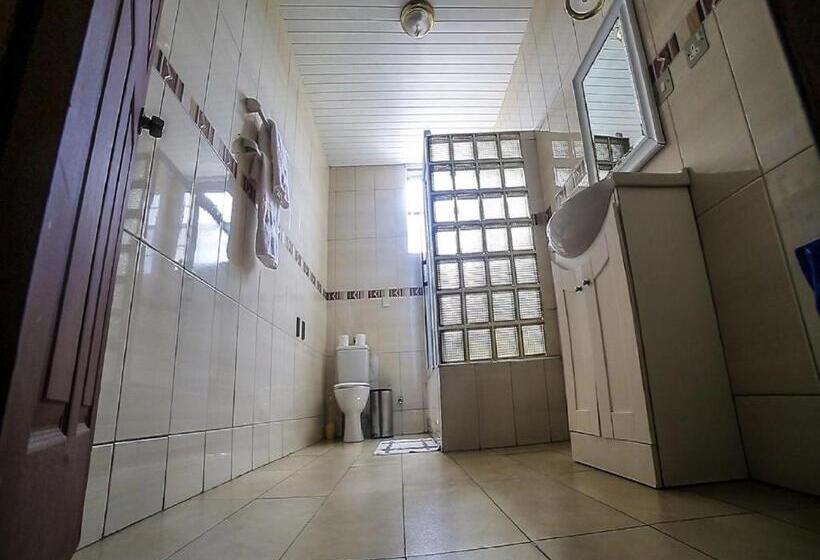 غرفة سوبيريور سرير كينج, Charleston