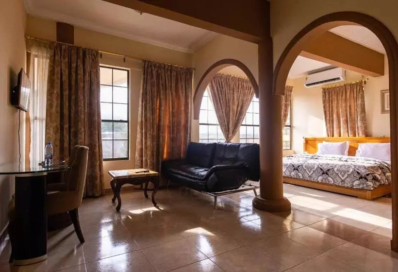 سوئیت پرزیدنت, Charleston