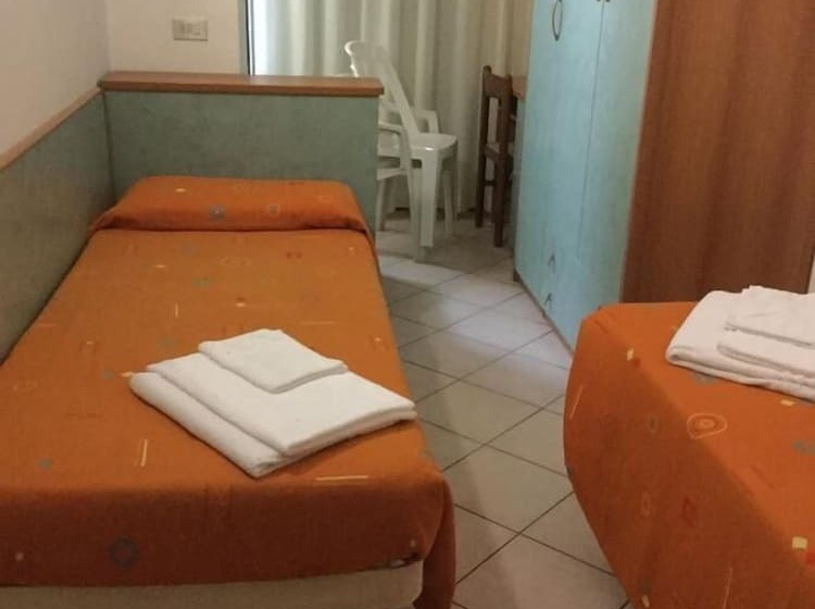 اتاق استاندارد یک نفره, Corallo