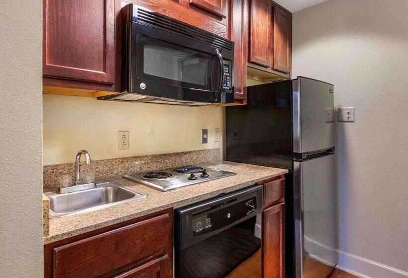 Студия Deluxe, Extended Stay America Premier Suites  Lakeland  I4