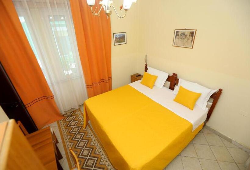 스탠다드 룸, Kaduku