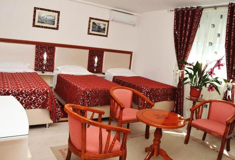 스탠다드 트리플 룸, Kaduku