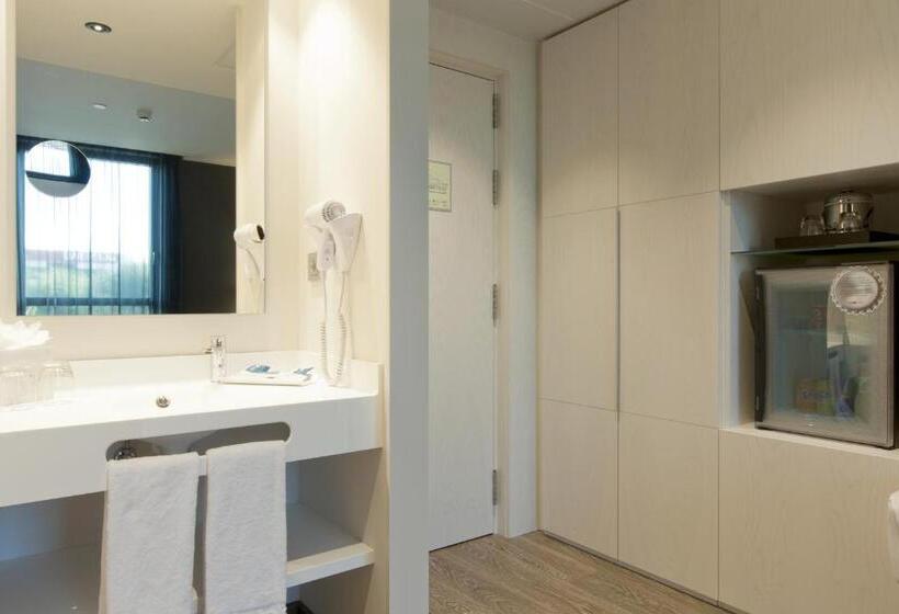 스탠다드 트리플 룸, Sb Plaza Europa