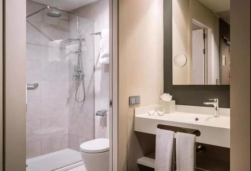 اتاق استاندارد سه نفره, Sb Plaza Europa