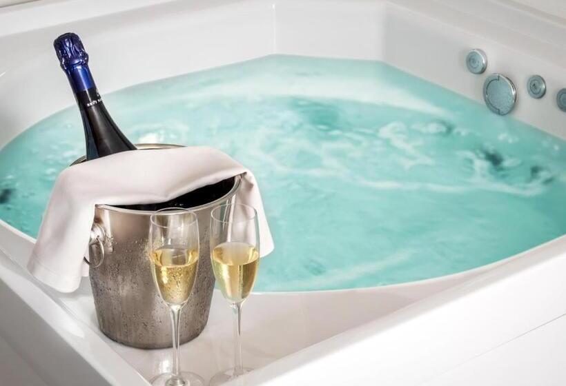 자쿠지 스위트, Sb Plaza Europa