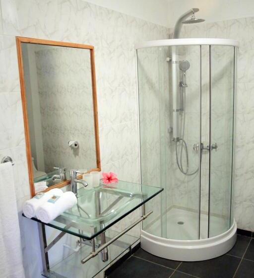 חדר סטנדרט לארבעה נוף לים, Tupa