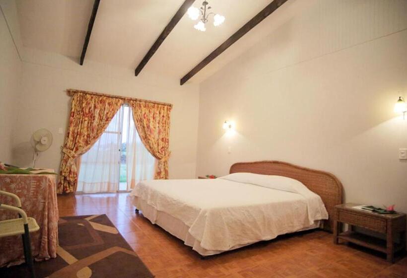 חדר סטנדרט לארבעה נוף לים, Tupa