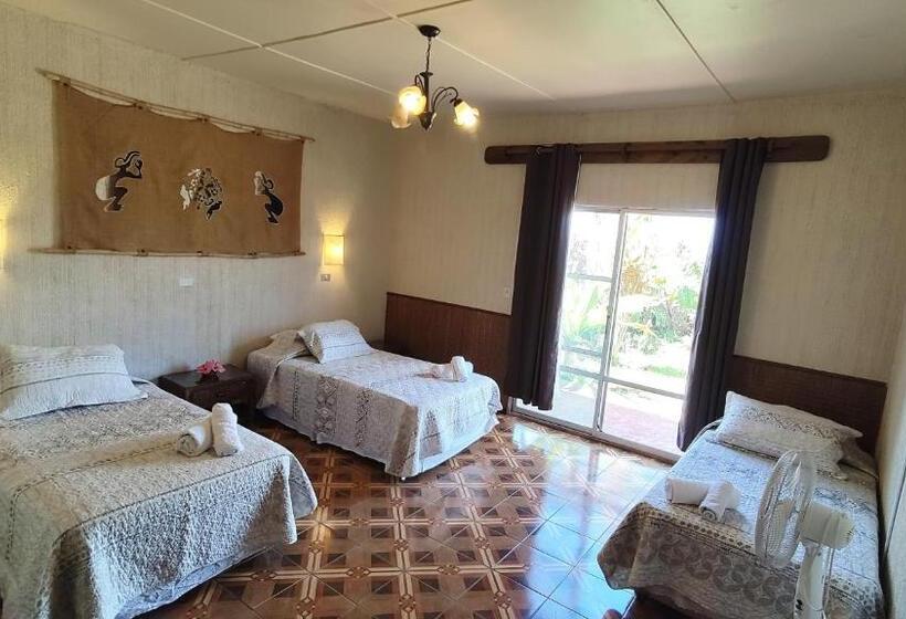 חדר סטנדרט לארבעה נוף לים, Tupa