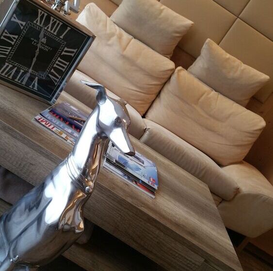 جناح جونيور ديلوكس, Vergeiner