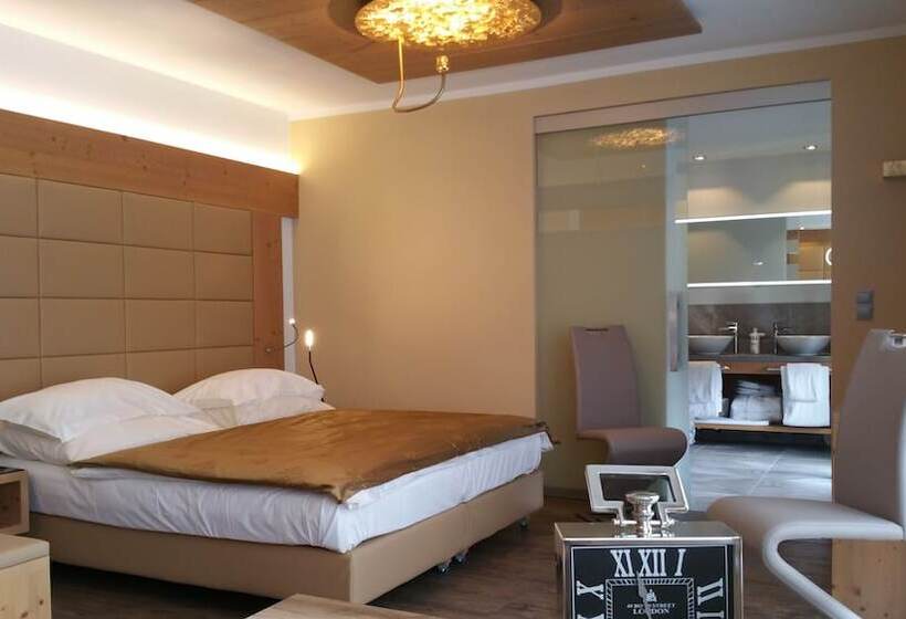 デラックスジュニアスイート, Vergeiner