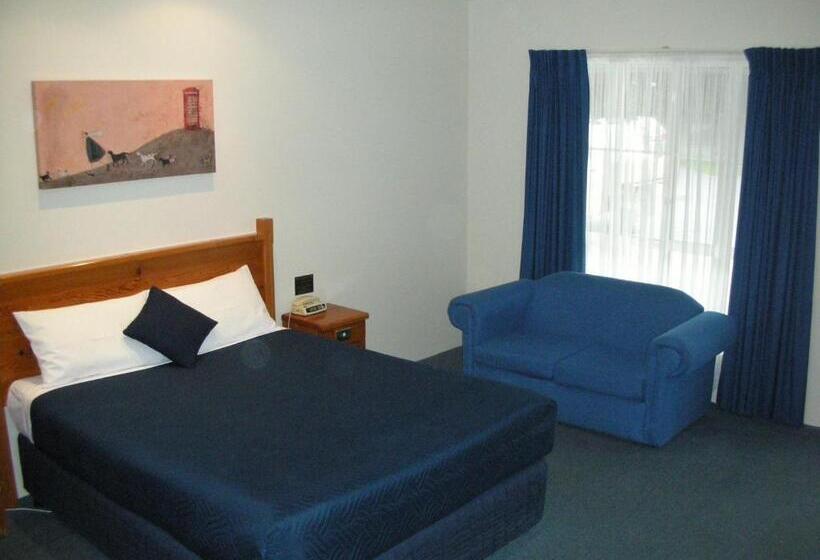 اتاق لوکس, Breakout Motor Inn