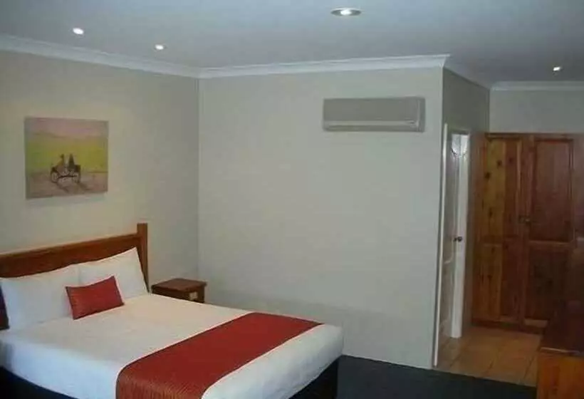 اتاق اجرایی, Breakout Motor Inn