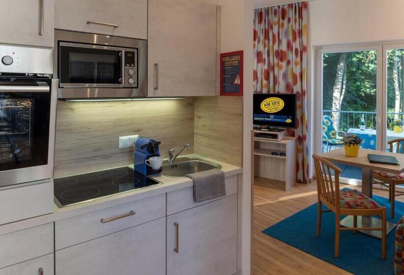 带1个卧室的带阳台的公寓, Barry Memle Directly At The Lake