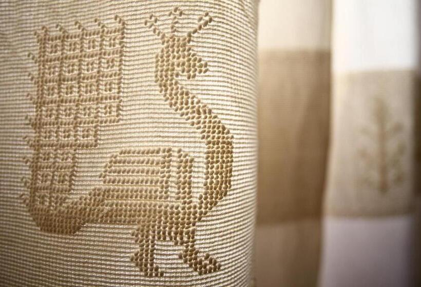 اتاق استاندارد, Tata B&b