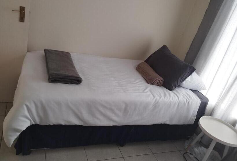 ファミリールーム, Eden Guest Farm