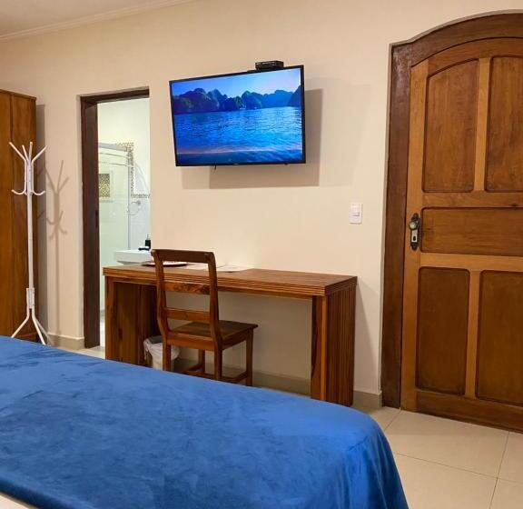 חדר קומפורט לשלושה, Pousada Antígona