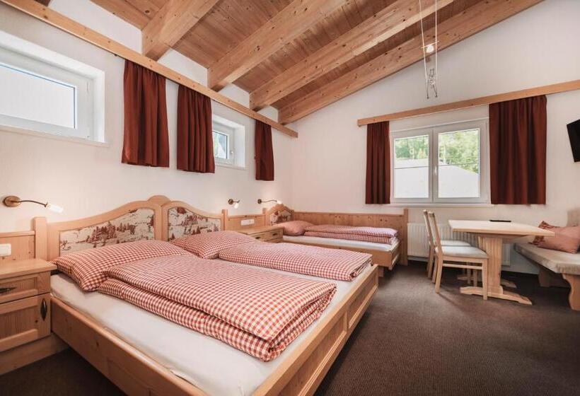 スタンダードトリプルルーム, Berghotel Bodenalpe