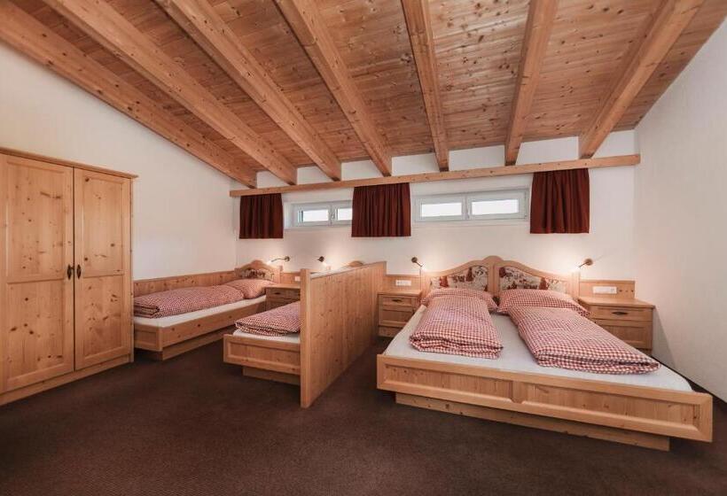 スタンダード４人部屋, Berghotel Bodenalpe