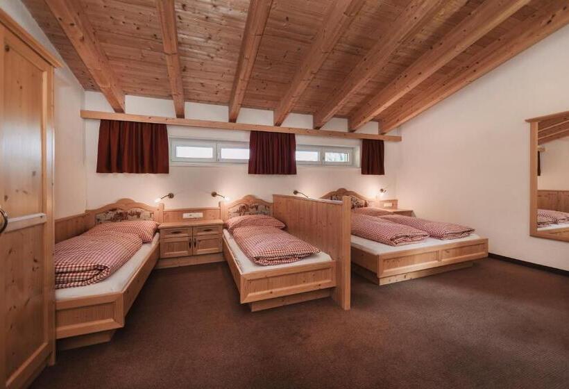 スタンダード４人部屋, Berghotel Bodenalpe