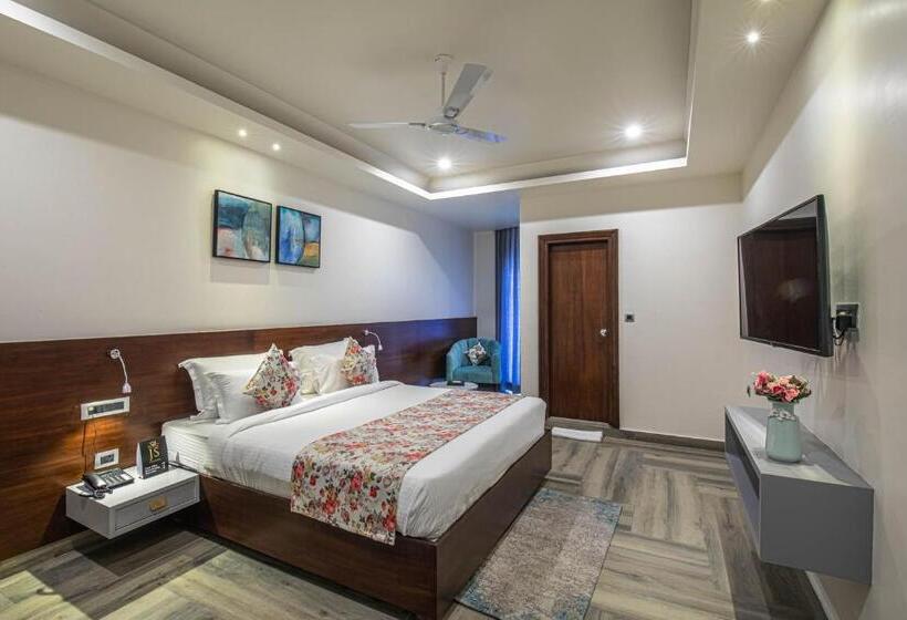 带大床的高级房间, Js Souvenir