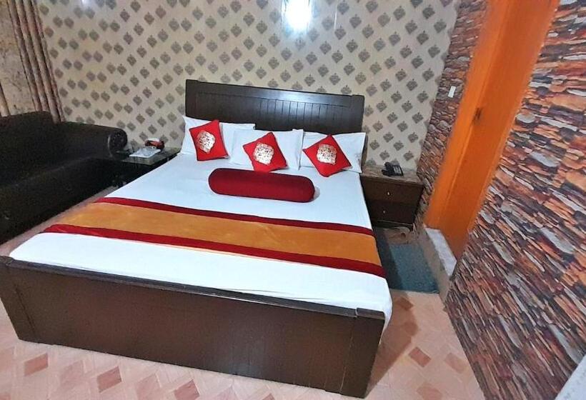 اتاق لوکس, Super Seven