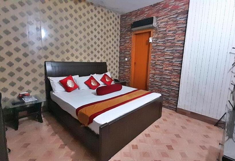 اتاق لوکس, Super Seven