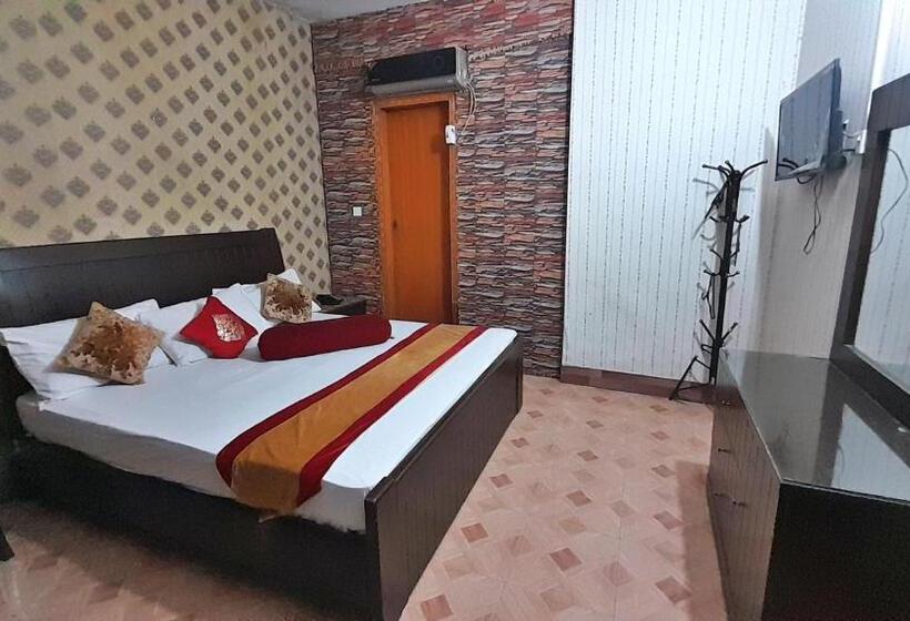 اتاق لوکس, Super Seven