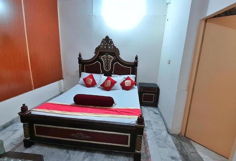 اتاق استاندارد, Super Seven