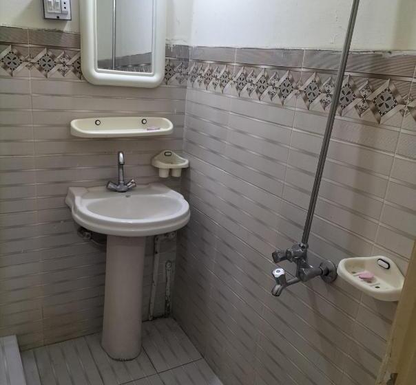 اتاق استاندارد, Super Seven