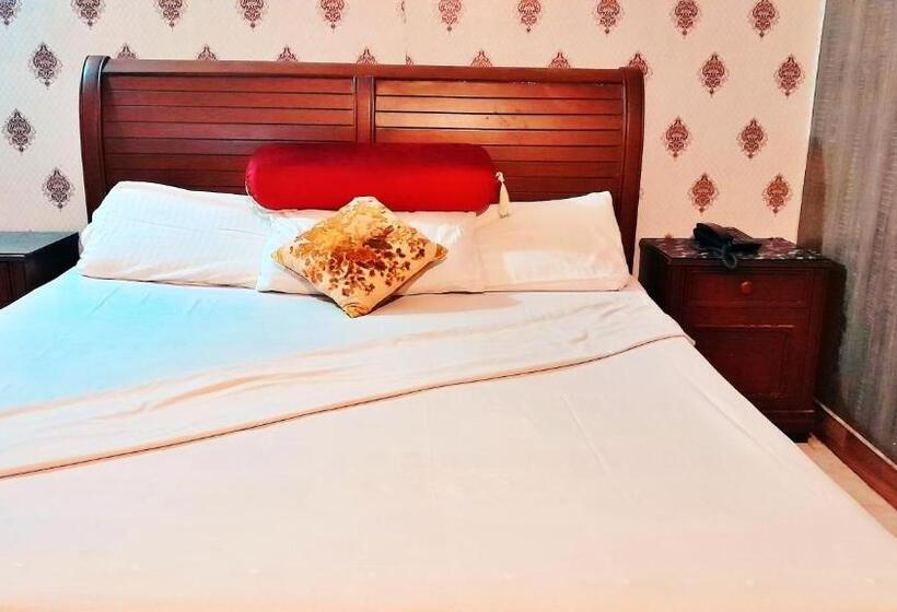 اتاق لوکس, Super Seven