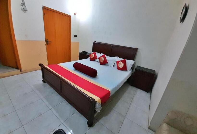 اتاق اکونومی, Super Seven