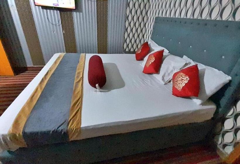 اتاق اکونومی, Super Seven