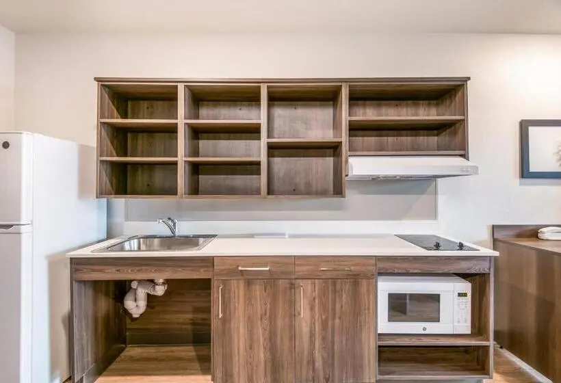 身障者適用キングサイズベッドルーム, Woodspring Suites Broomfield Westminster