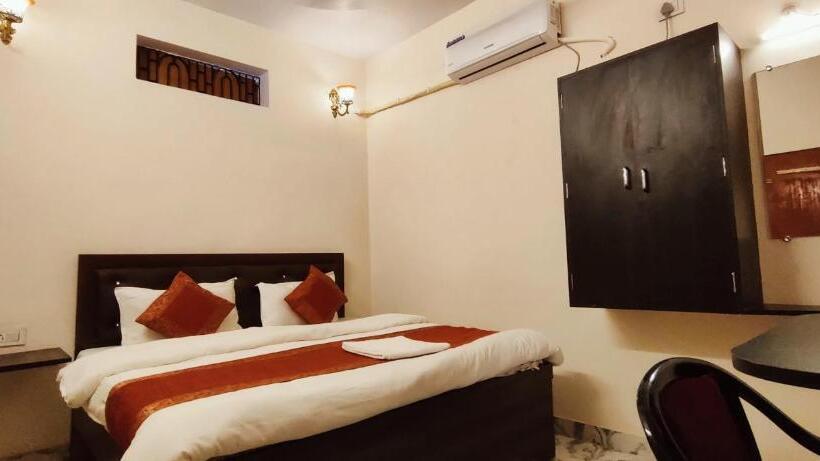 Номер Deluxe, Shanti Inn