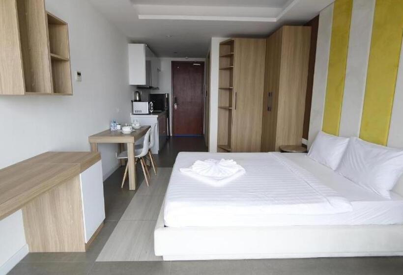 חדר סופריור יחיד, The Penthouse Residence