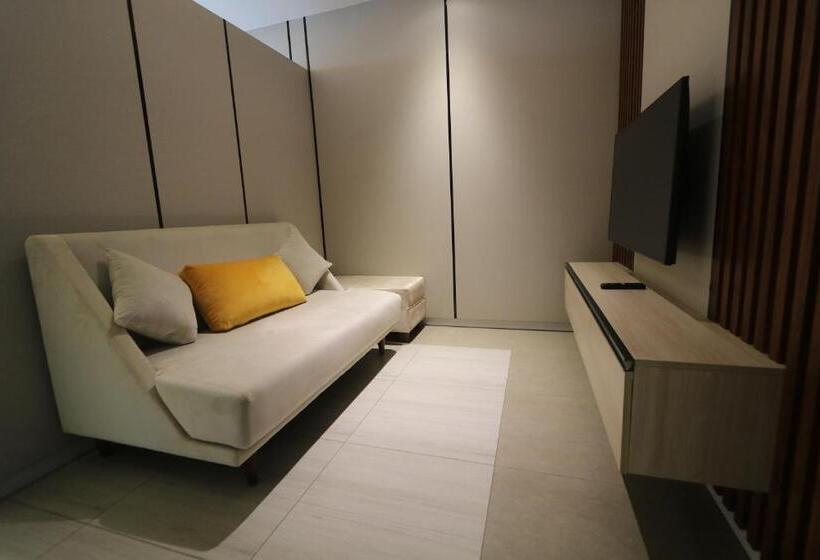 디럭스 룸, The Penthouse Residence