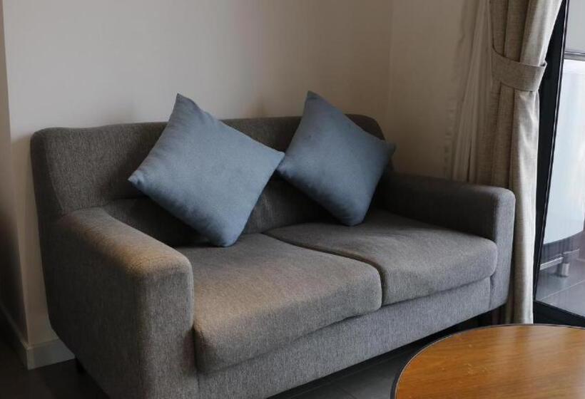 חדר דלוקס, The Penthouse Residence