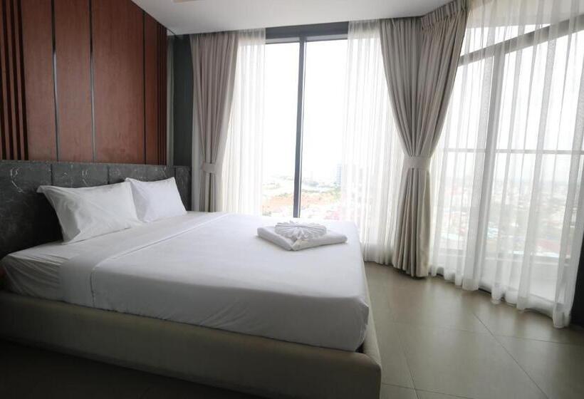 חדר דלוקס, The Penthouse Residence