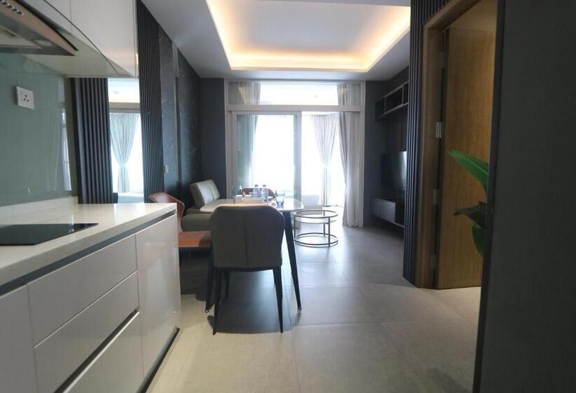 חדר דלוקס, The Penthouse Residence