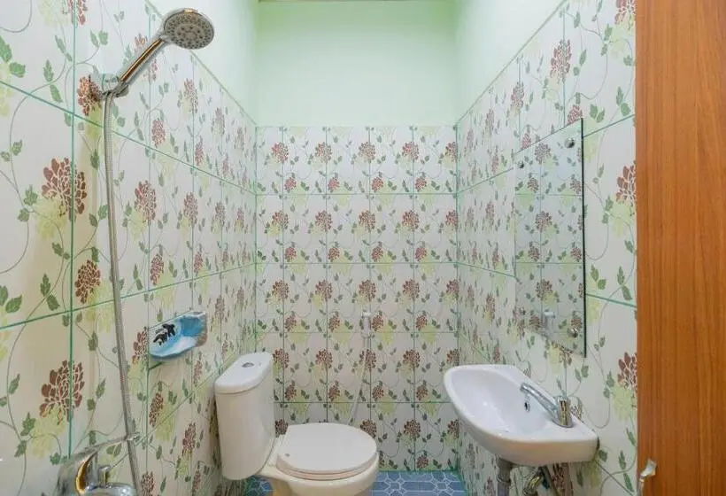Superior-huone, Urbanview Hotel Lumendiva 2 Palembang By Reddoorz