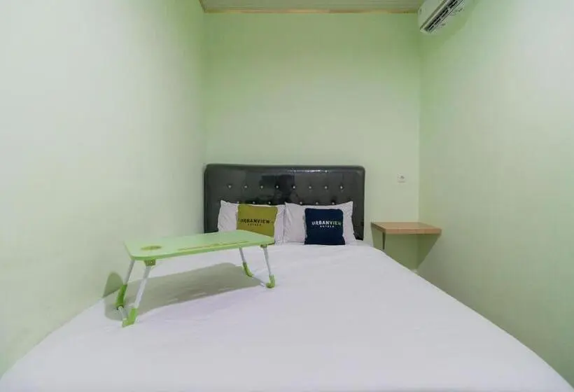 Superior-huone, Urbanview Hotel Lumendiva 2 Palembang By Reddoorz